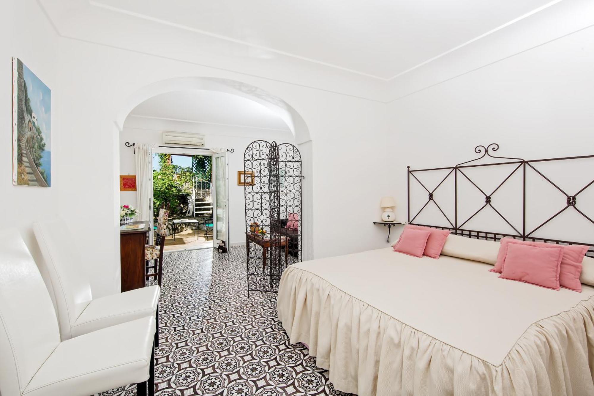 Triple Room Terrace