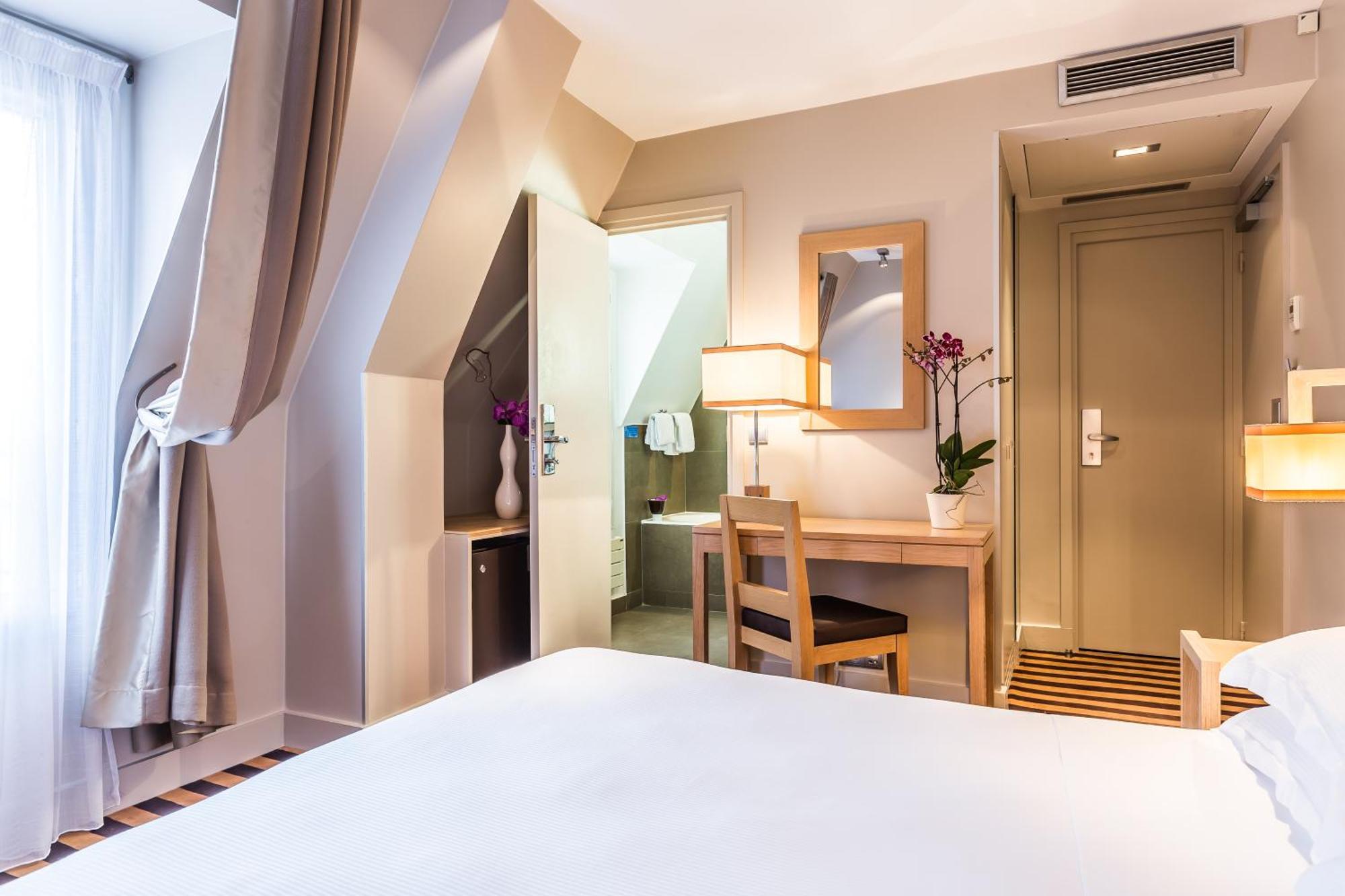 Superior Queen Room