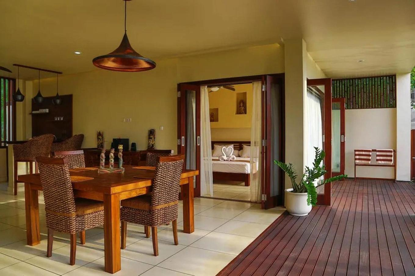 Villa de 2 dormitorios en primera línea de playa - con piscina privada