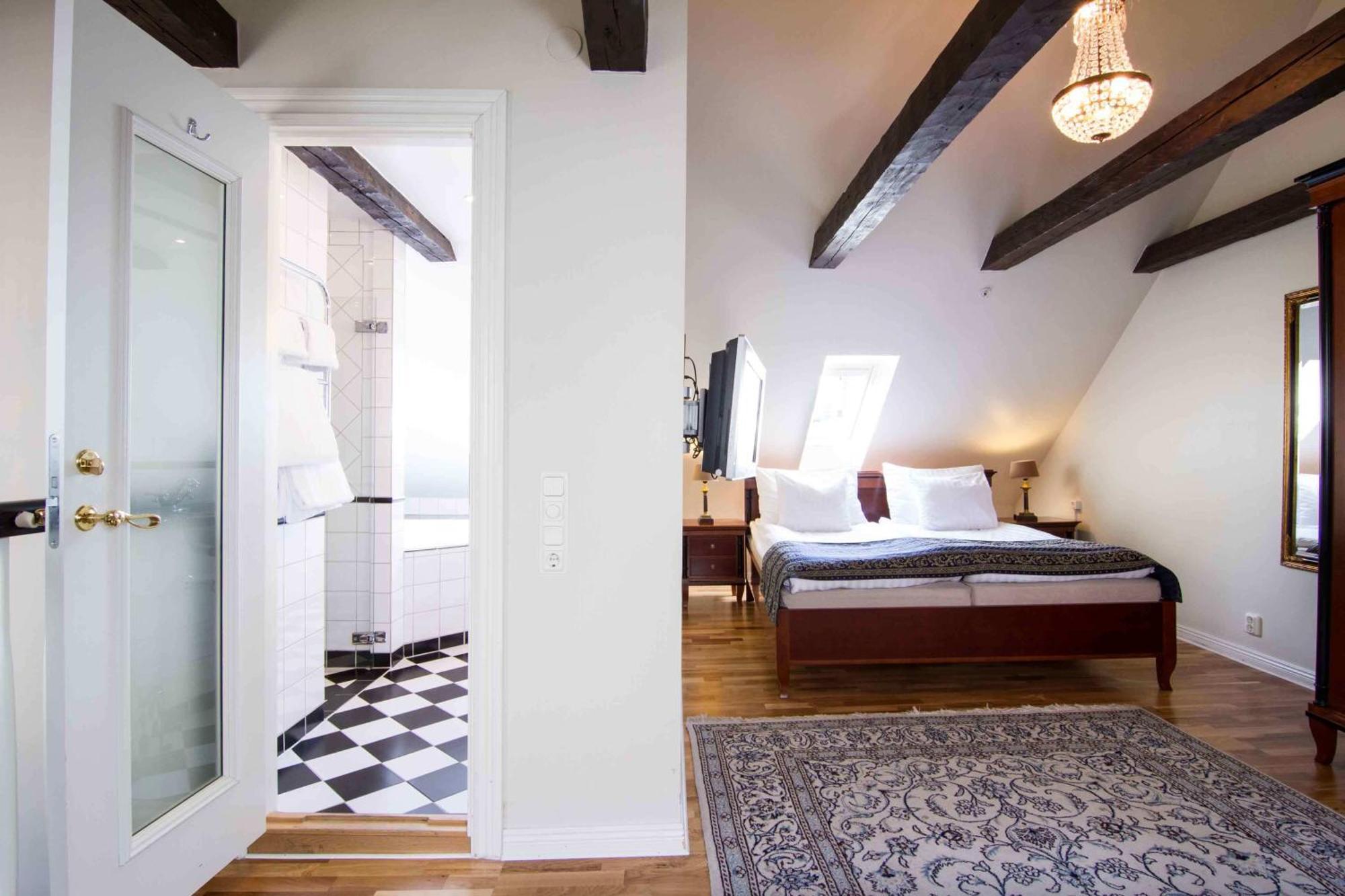 Mini Suite