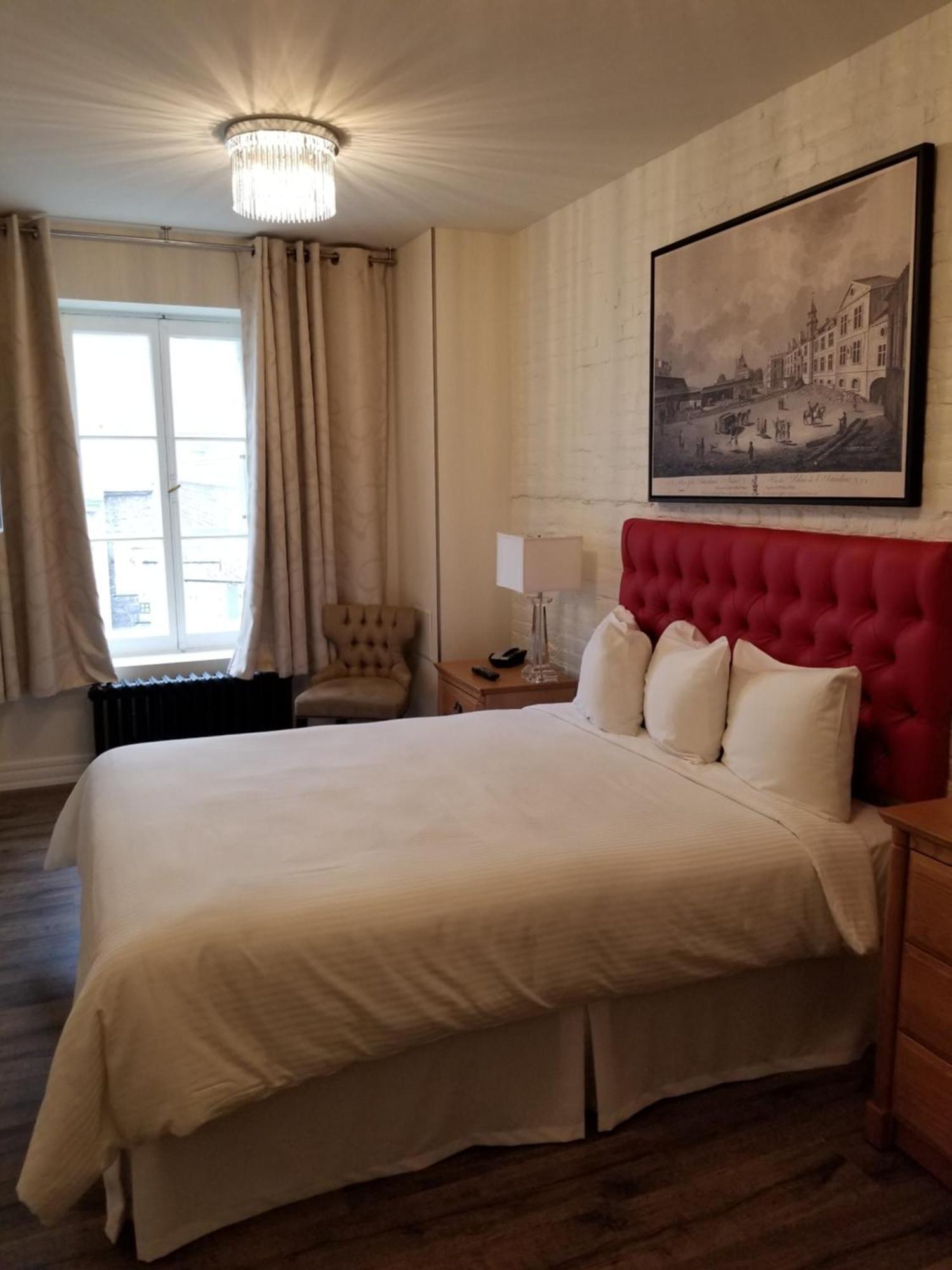 Comfort Queen Room