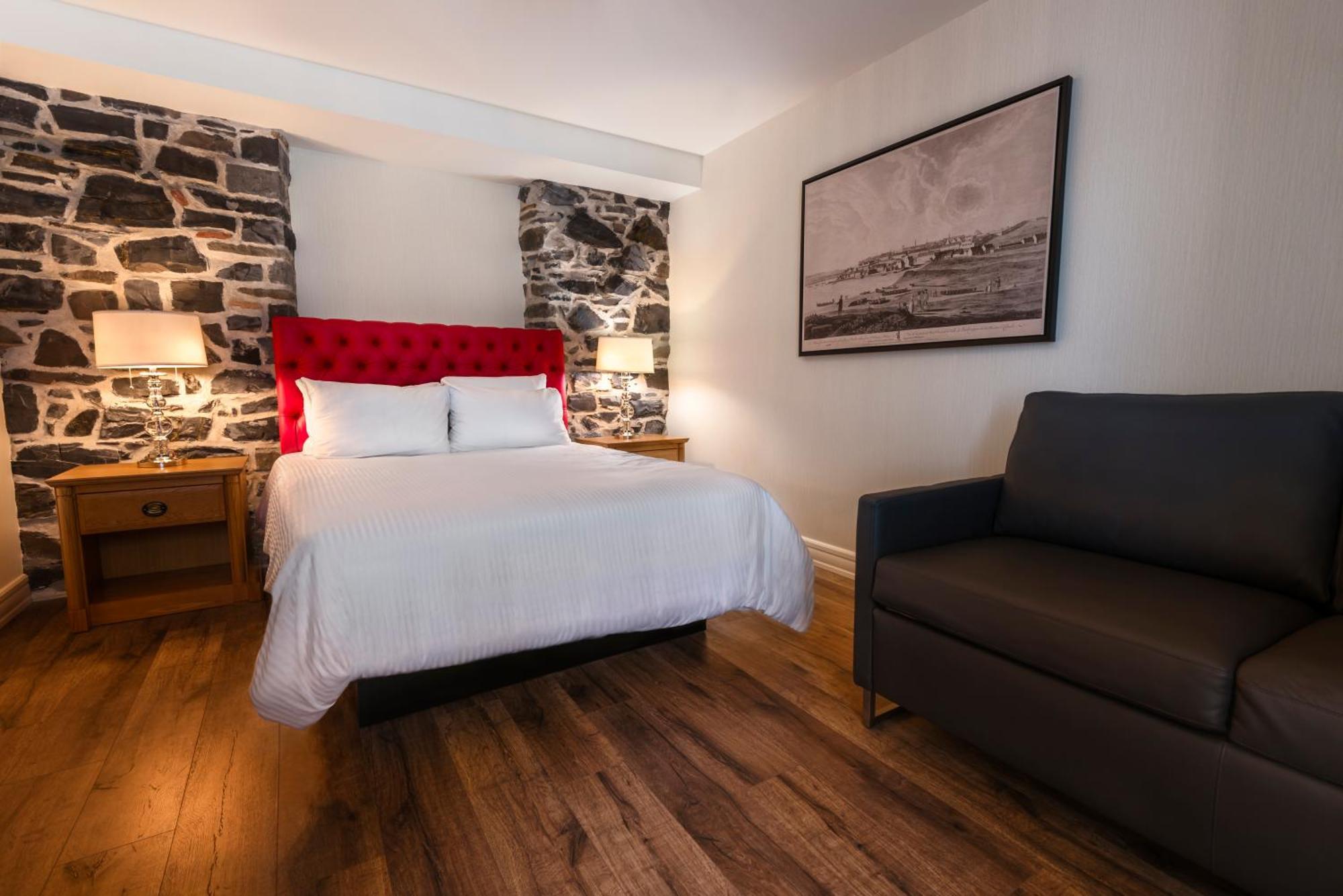 Standard Queen Room