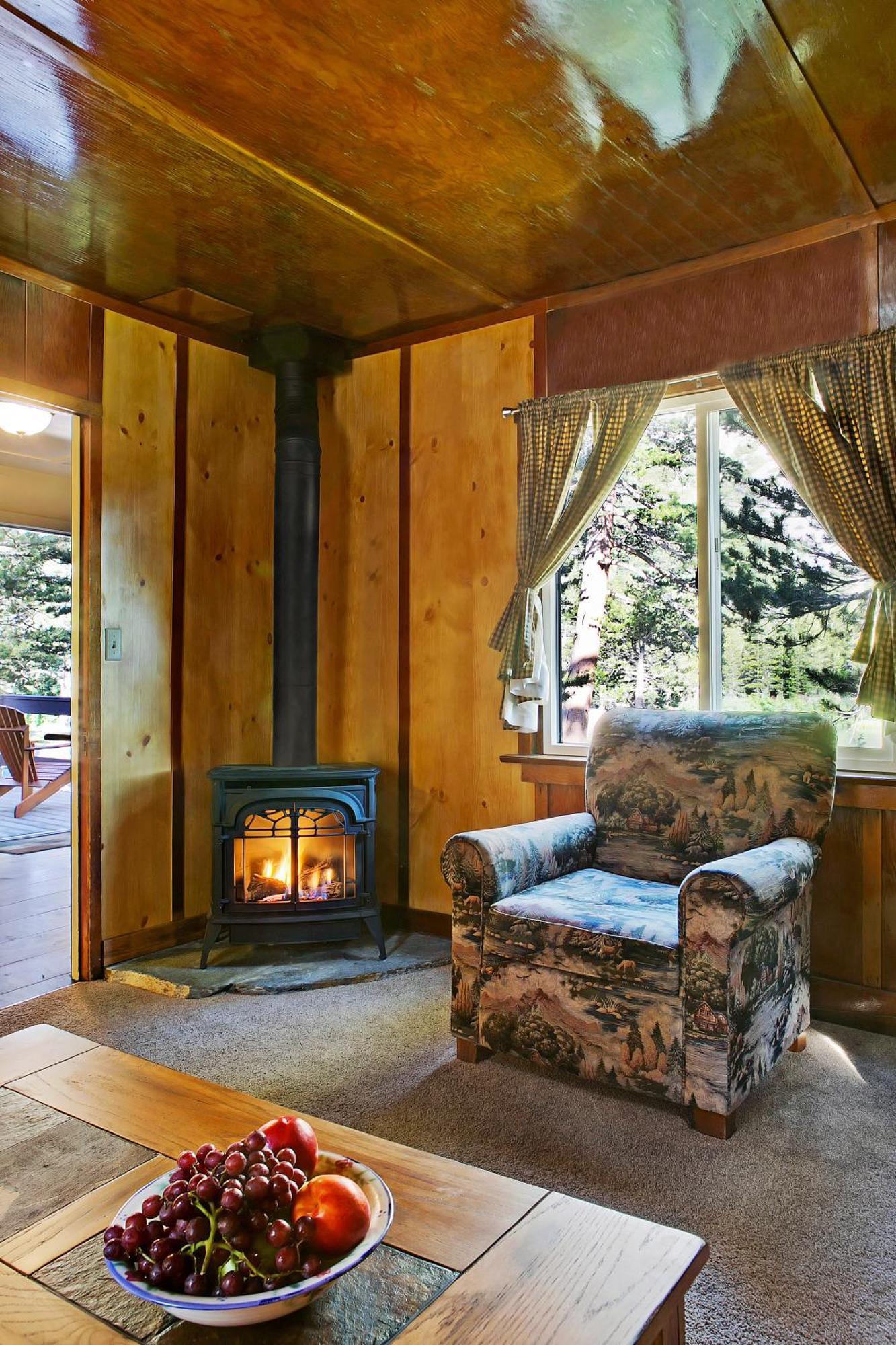 Historic One Bedroom Cabin,700272817:JPEG