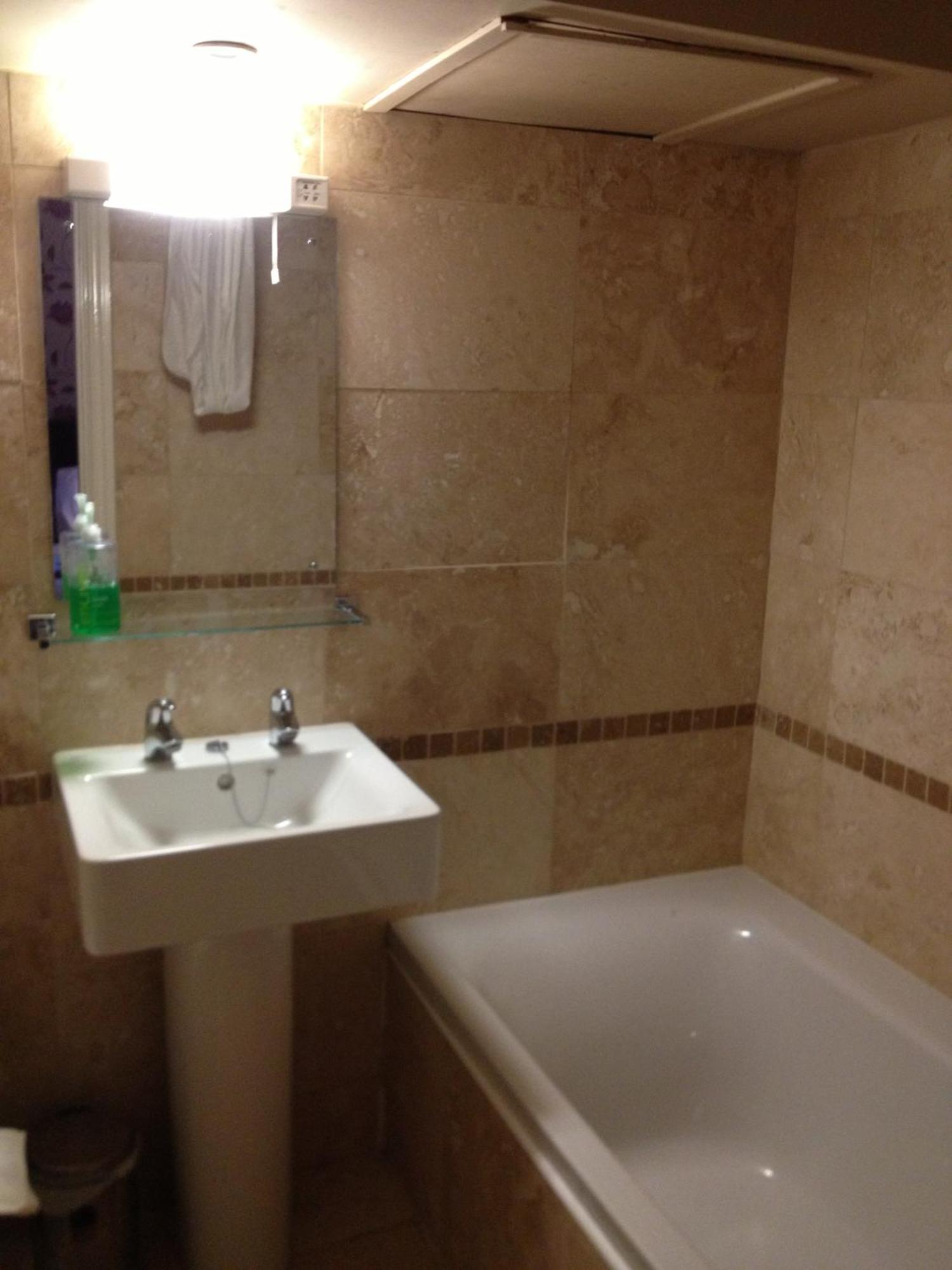 Double Room with Four Poster Bed,697189095:JPEG