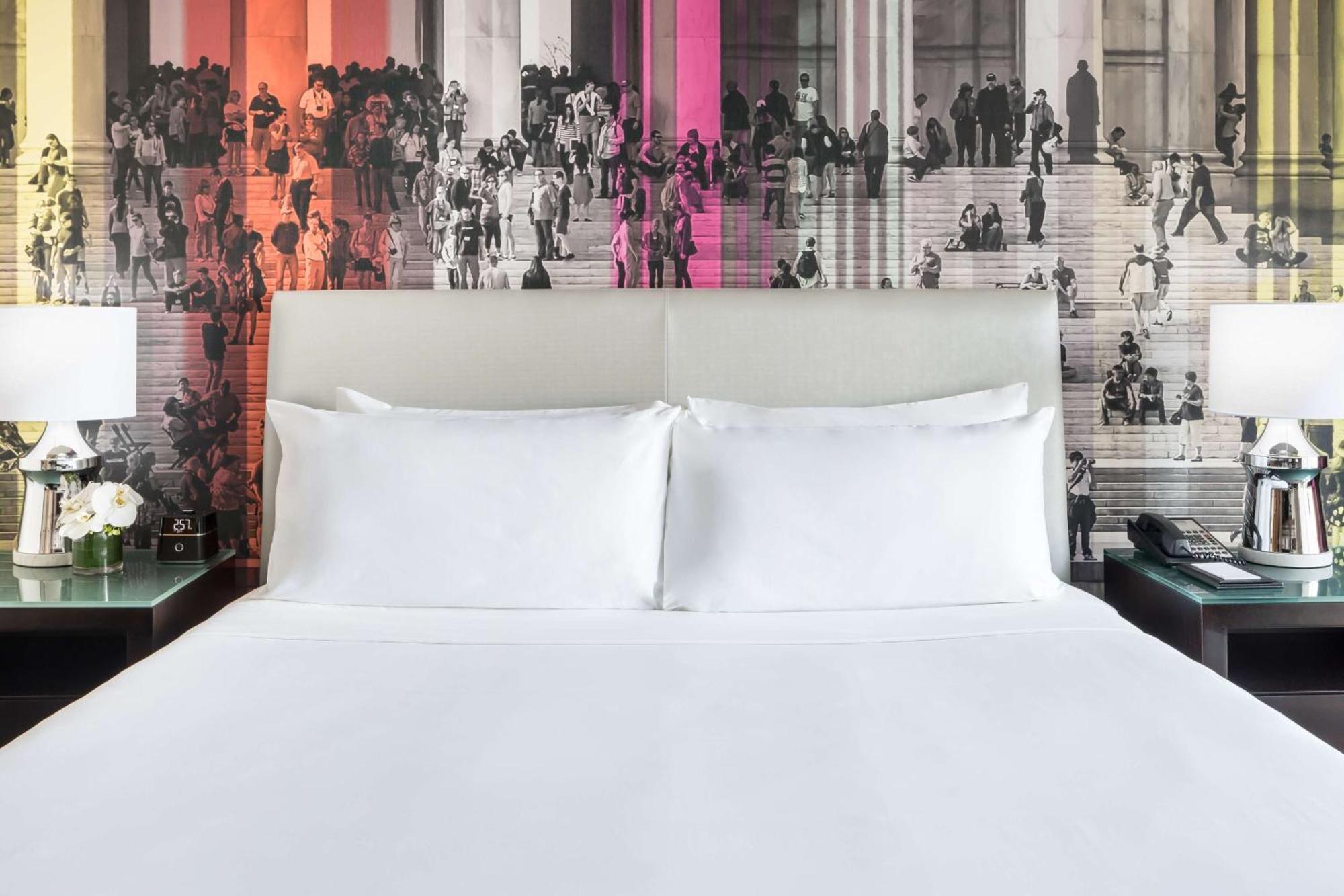Habitación con cama extragrande y bañera adaptada - Adaptada para personas de movilidad reducida