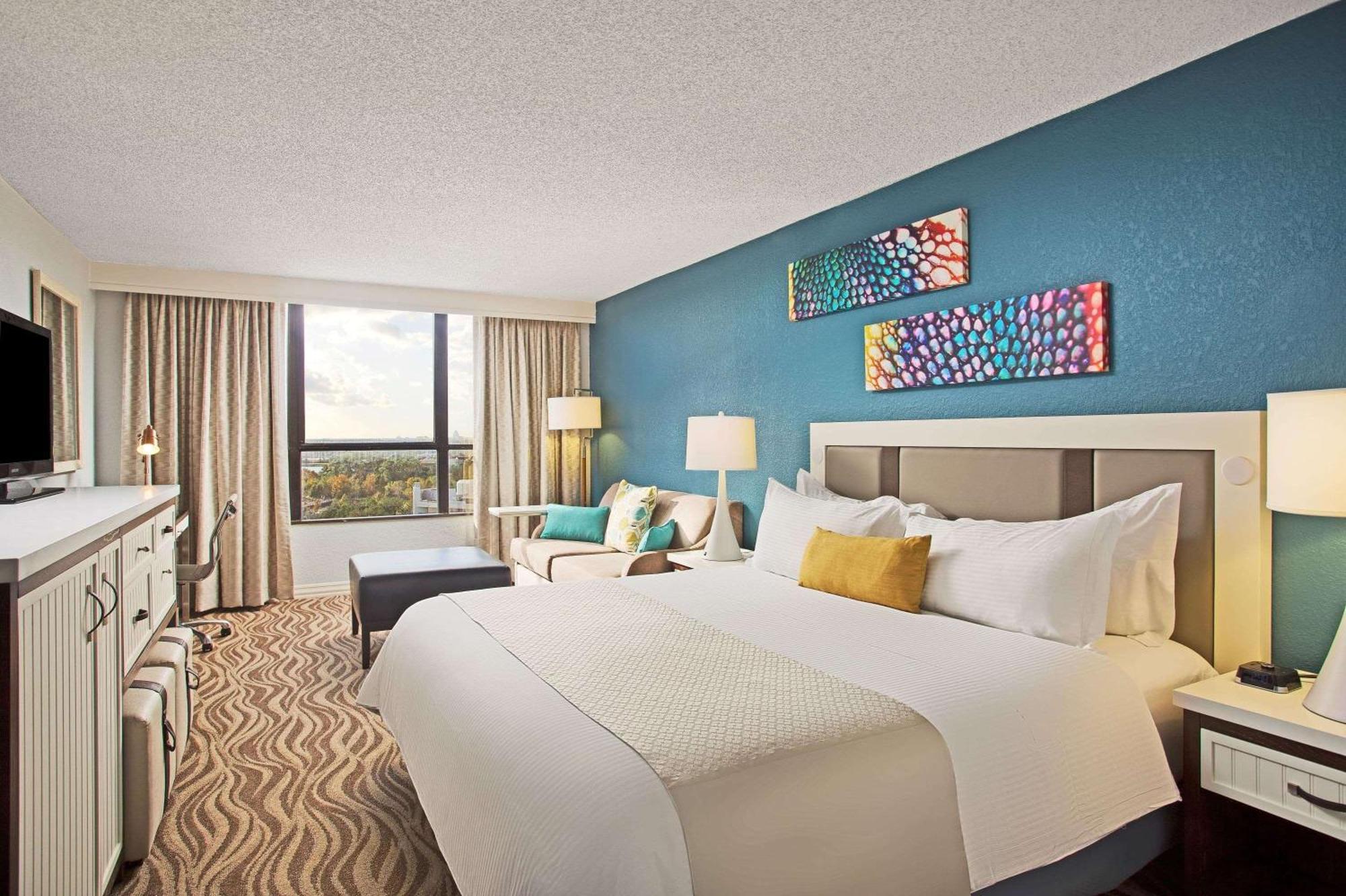 King Room Lake View