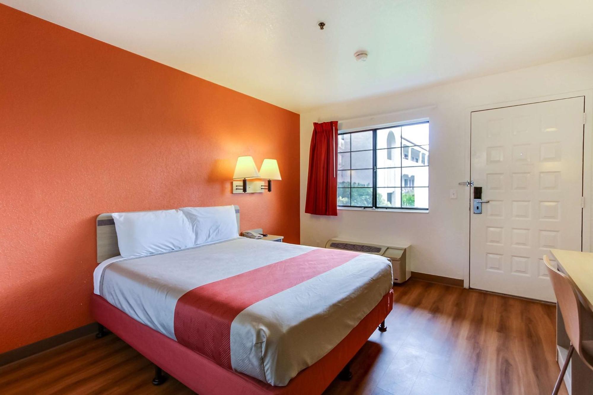 Chambre Lit Queen-Size