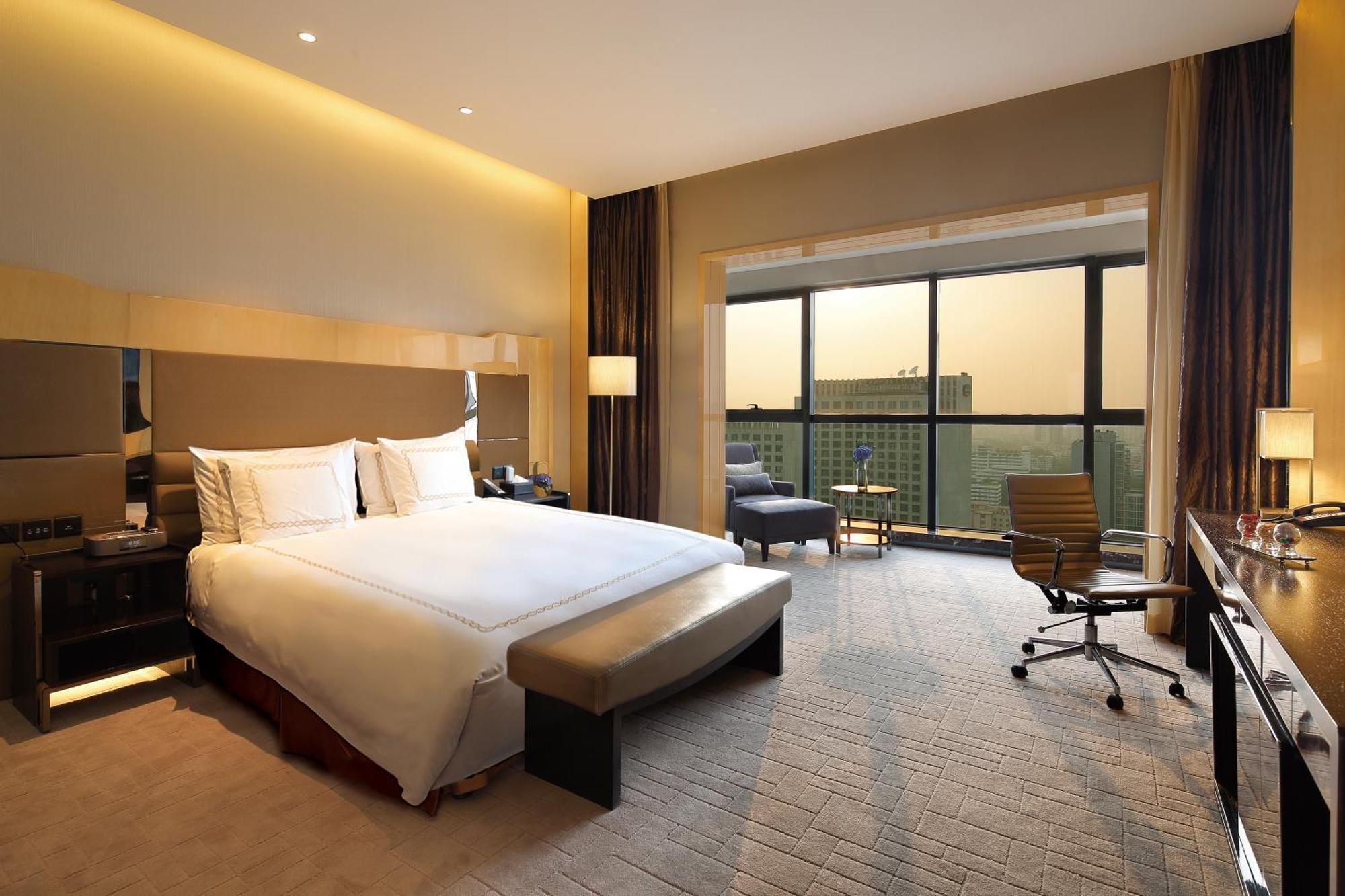 Habitación Premium con cama extragrande y vistas a la ciudad