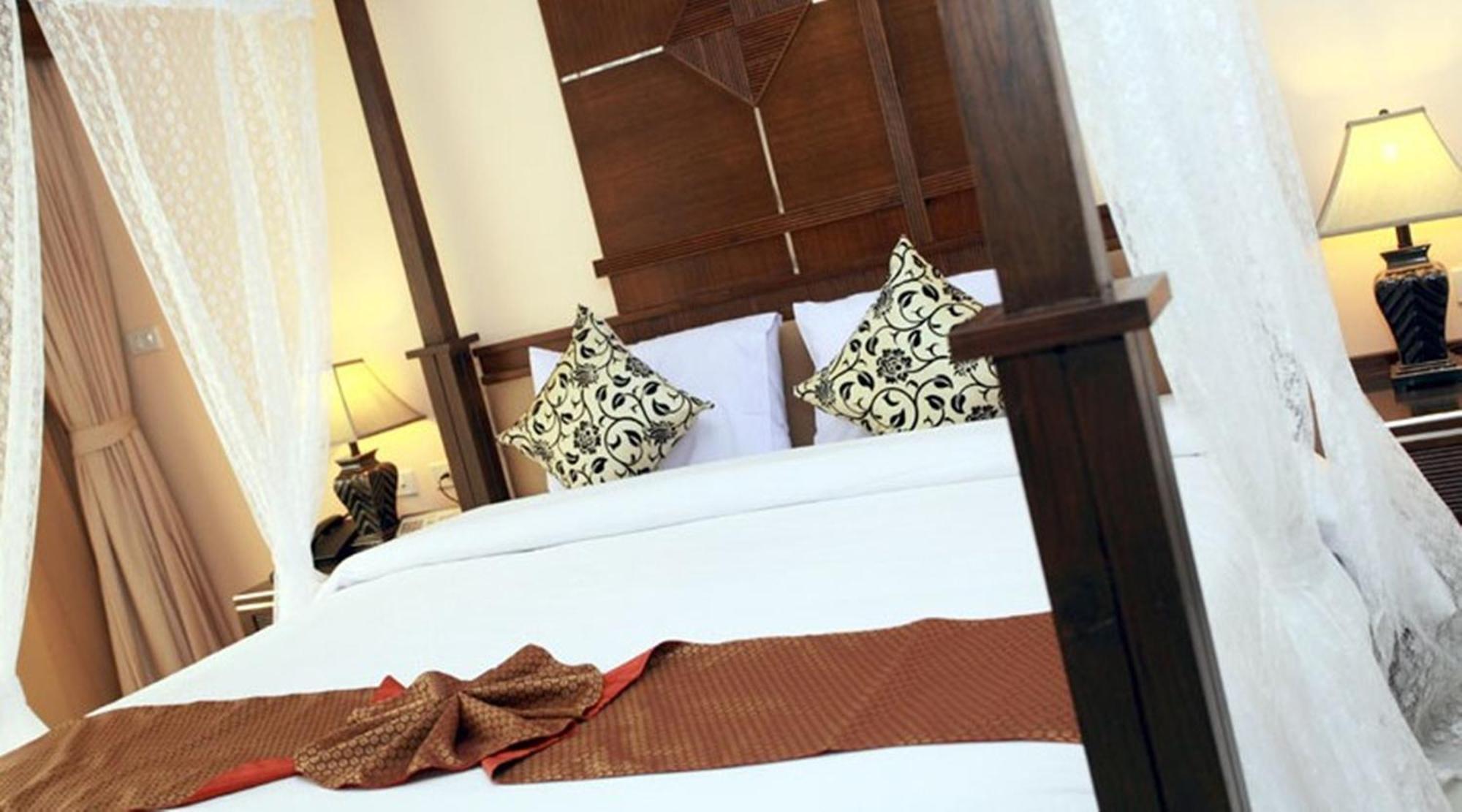 Deluxe One-Bedroom Suite