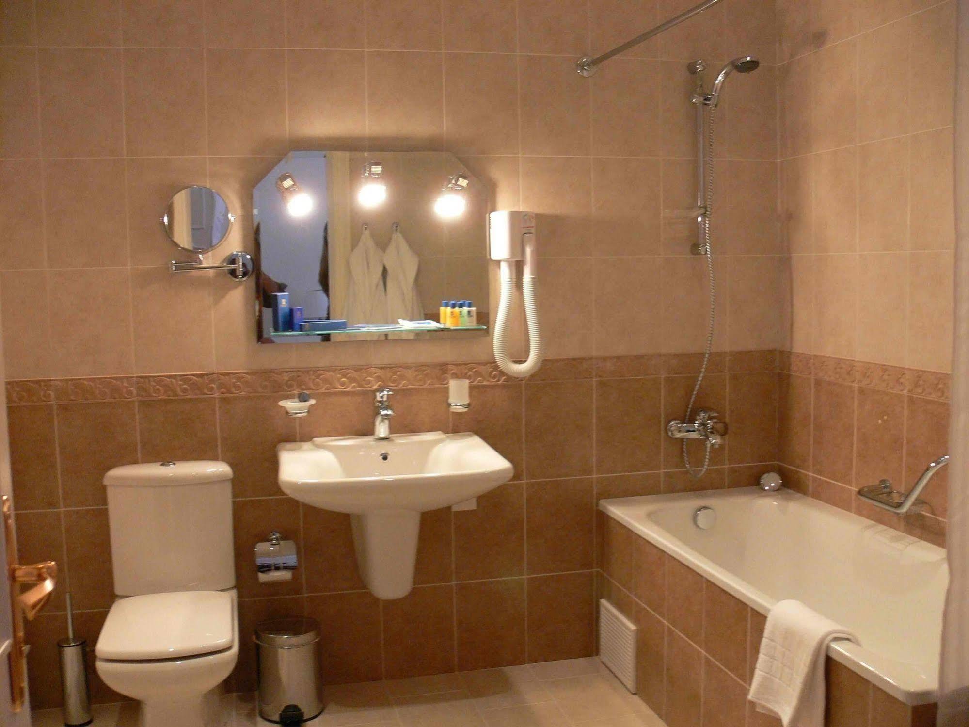 Standard Suite