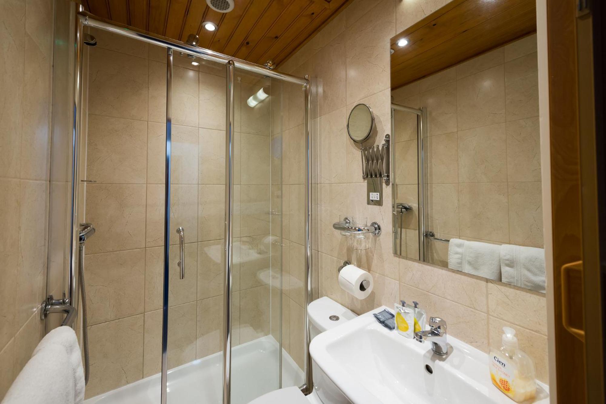 En-Suite Double Room