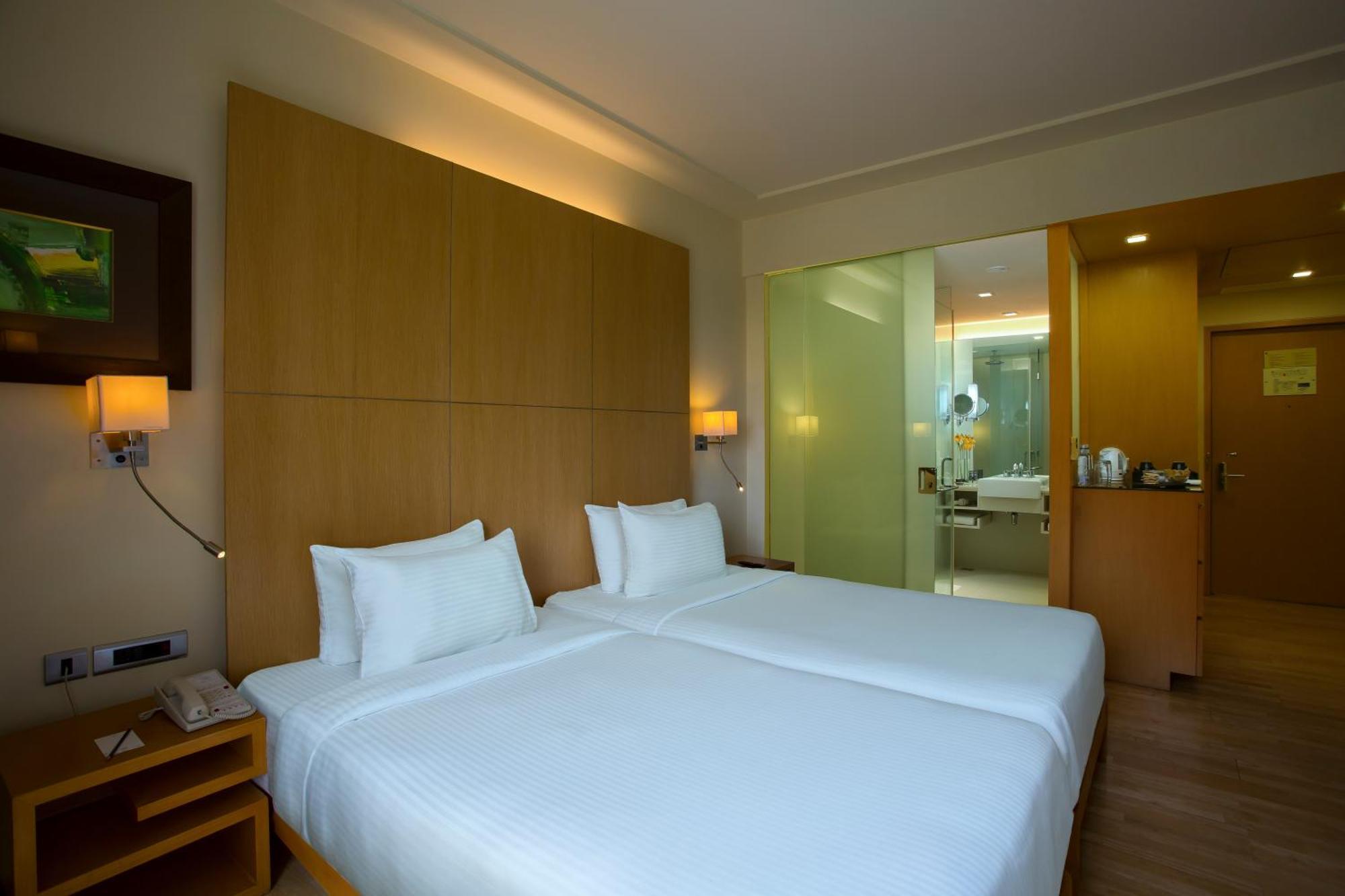 Superior Twin Beds with Pool View,1730024236:JPEG