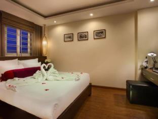 Honeymoon View Room