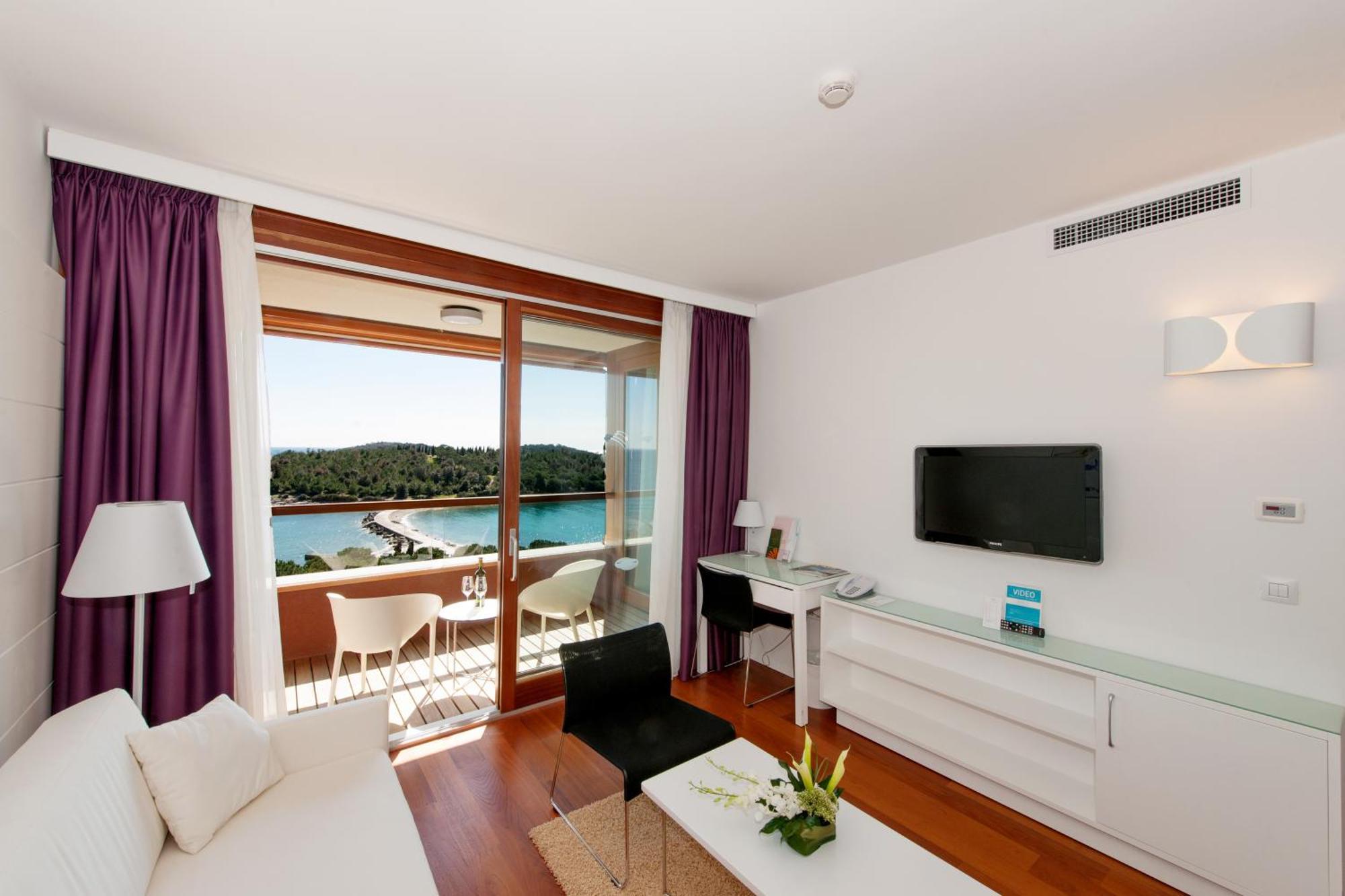 Premium Sea View Suite Balcony