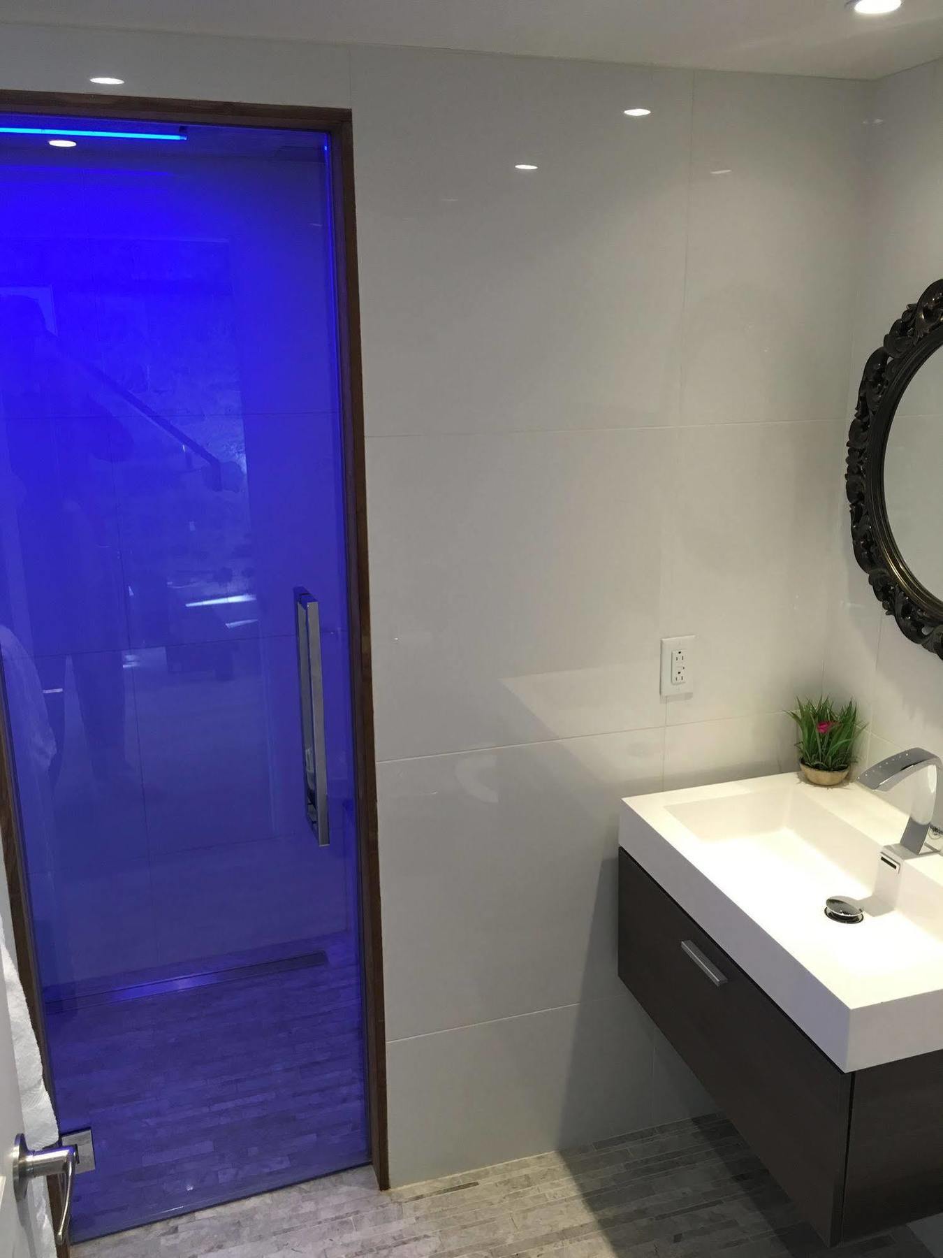 Penthouse Suite