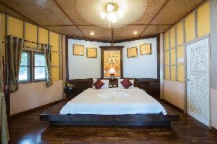 Deluxe Double or Twin Room Pool View