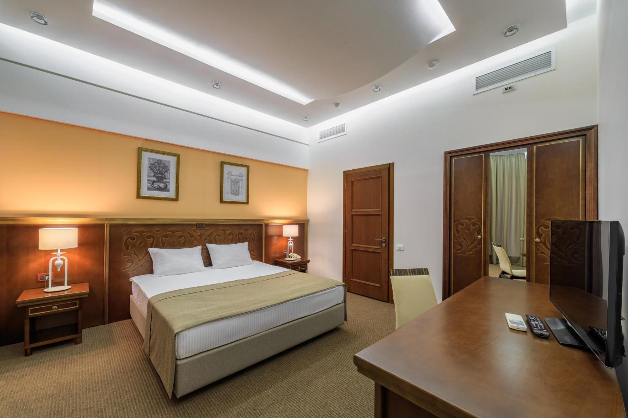 King Suite