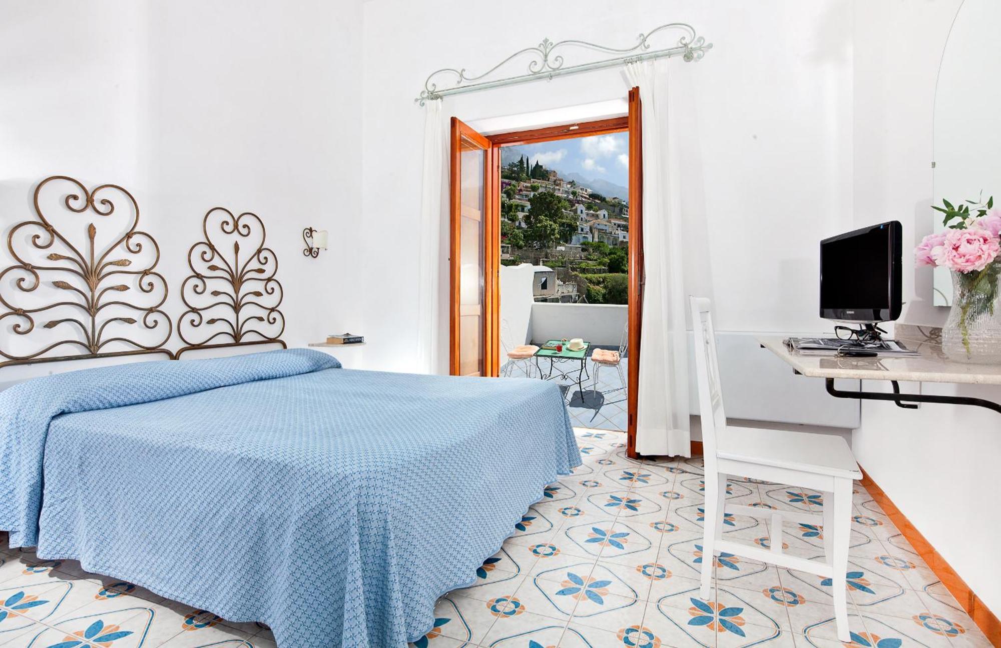 Standard Double or Twin Room Partial Sea View