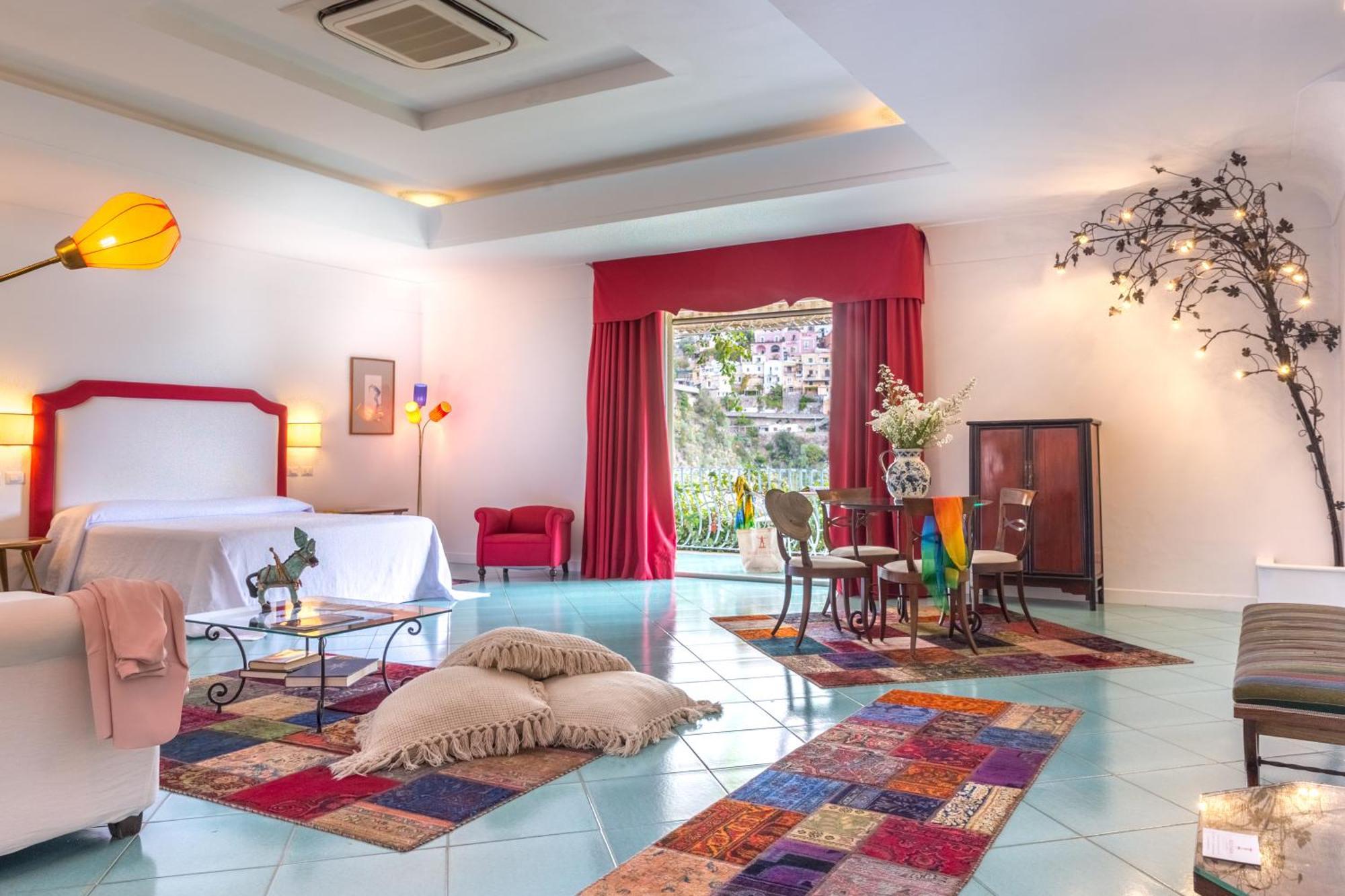 Suite Ampla com Terraço e Vista Mar