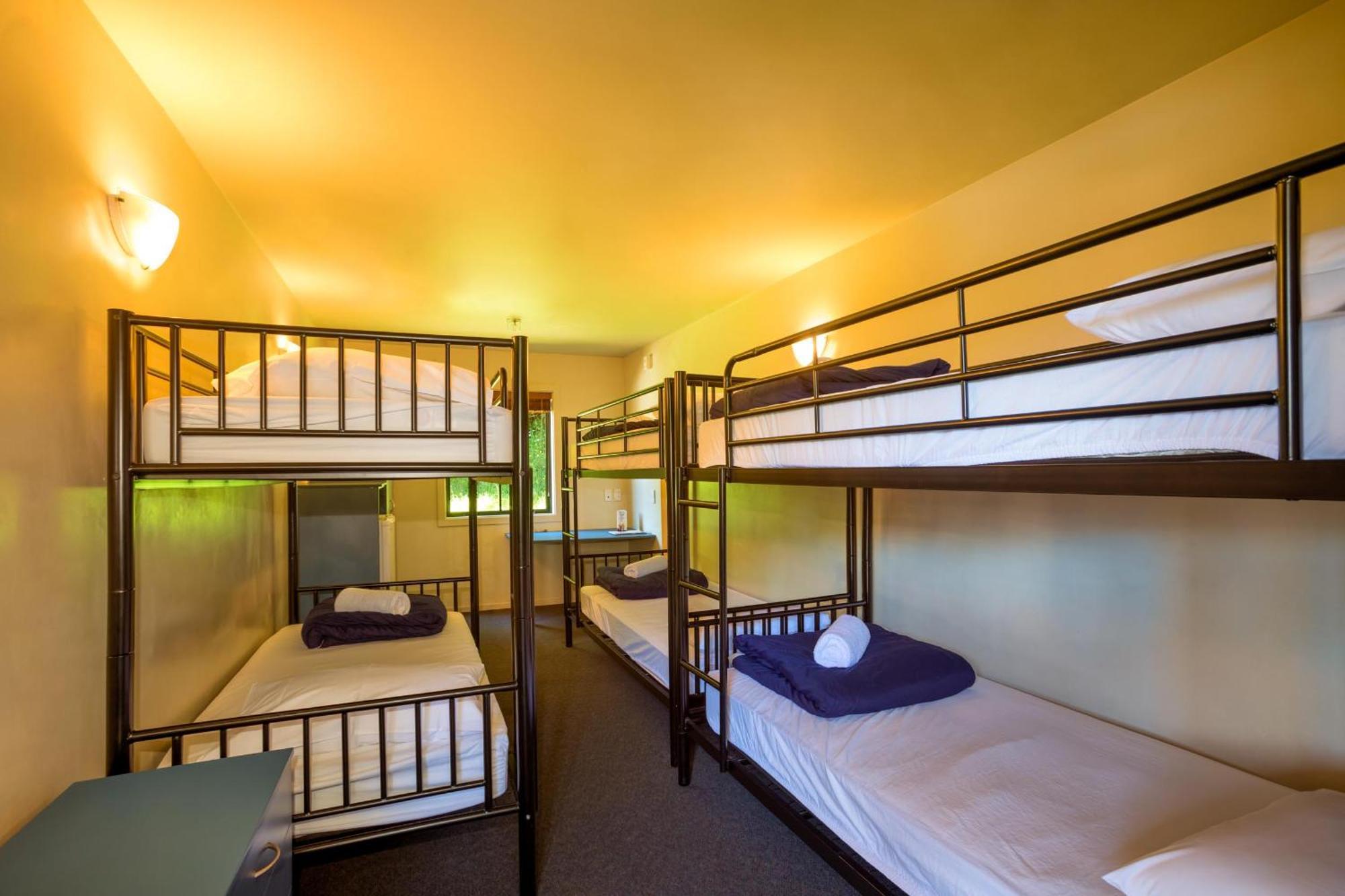 Bed 6-Bed Mixed Dormitory Room