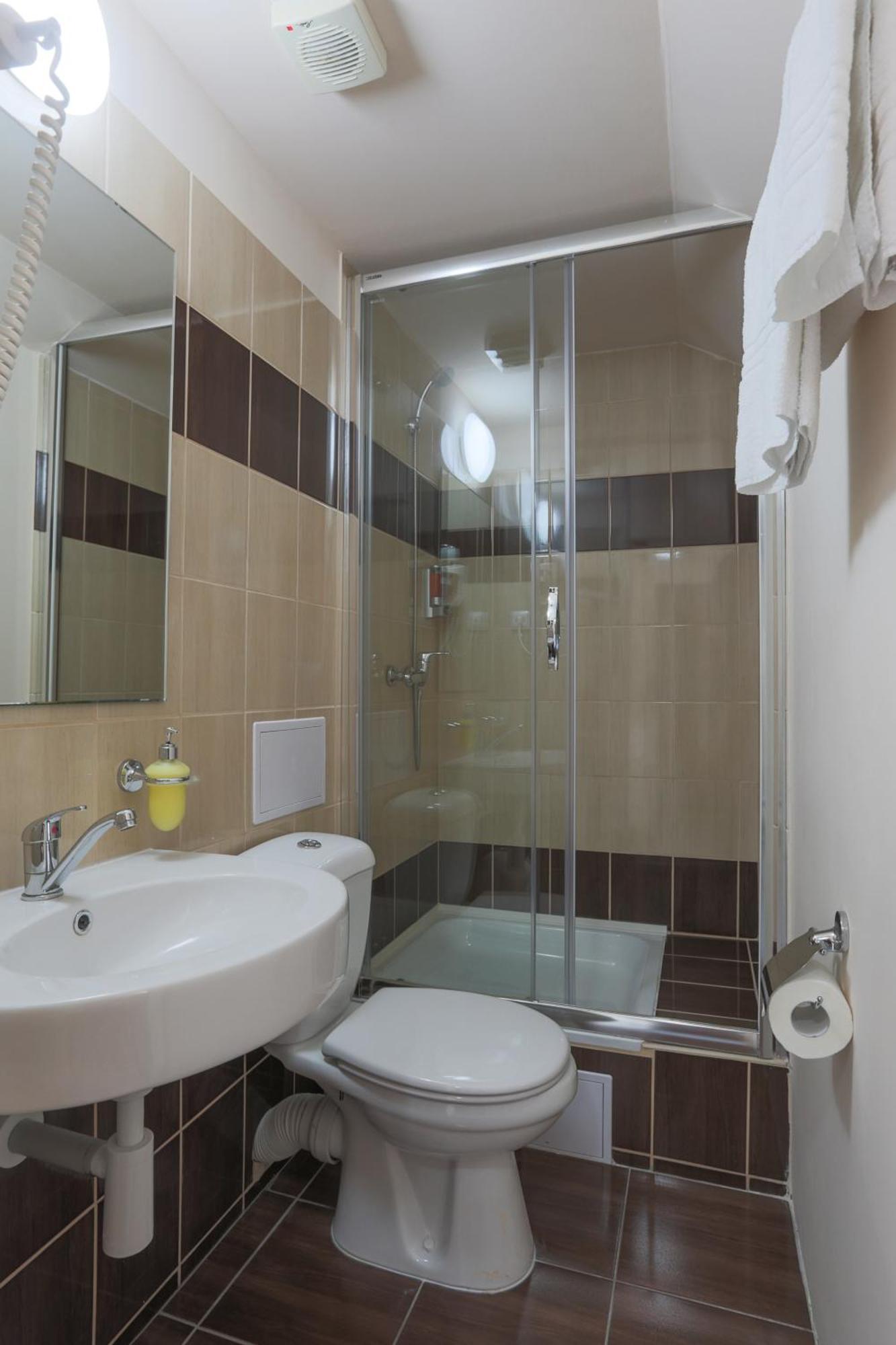 Economy Single Room
