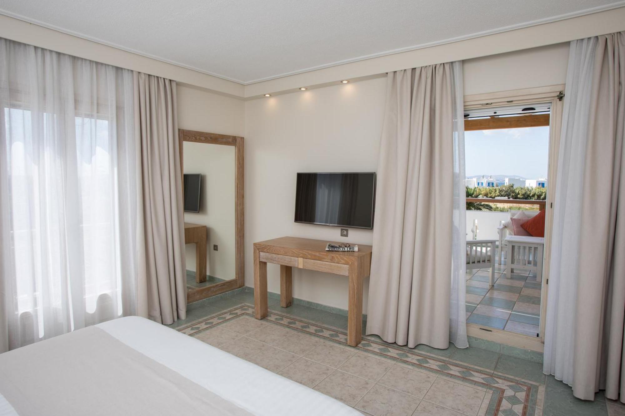 Superior Double Room Pool View