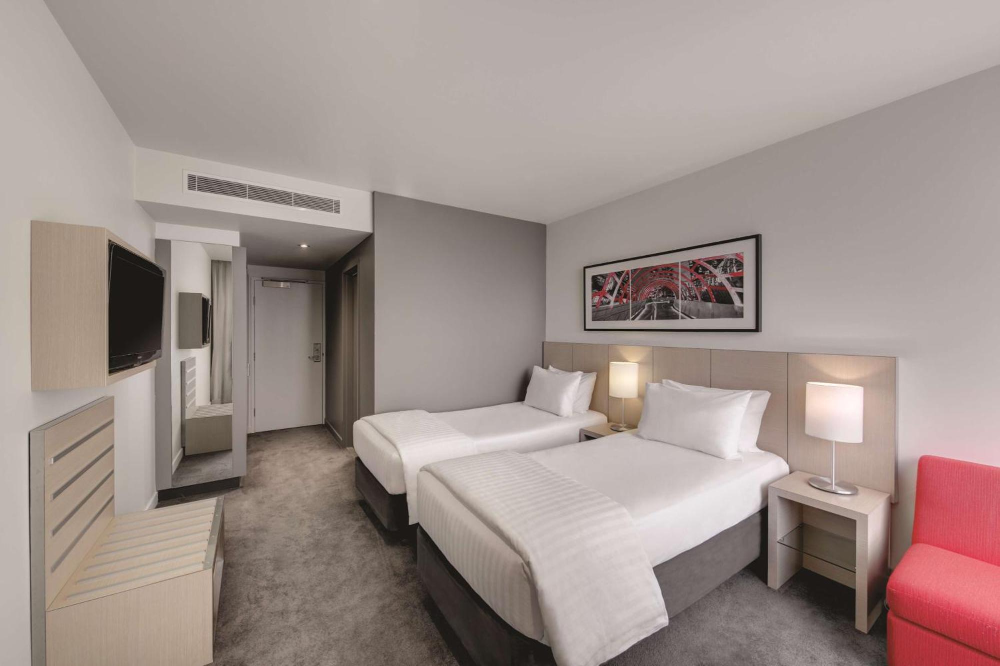 Standard Triple Room,1212468772:JPEG