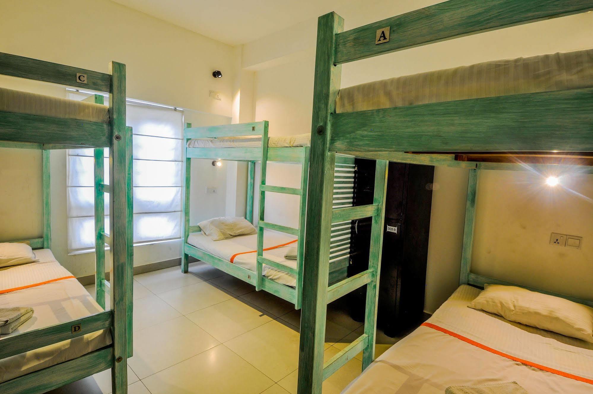 Bed 8-Bed Mixed Dormitory Room