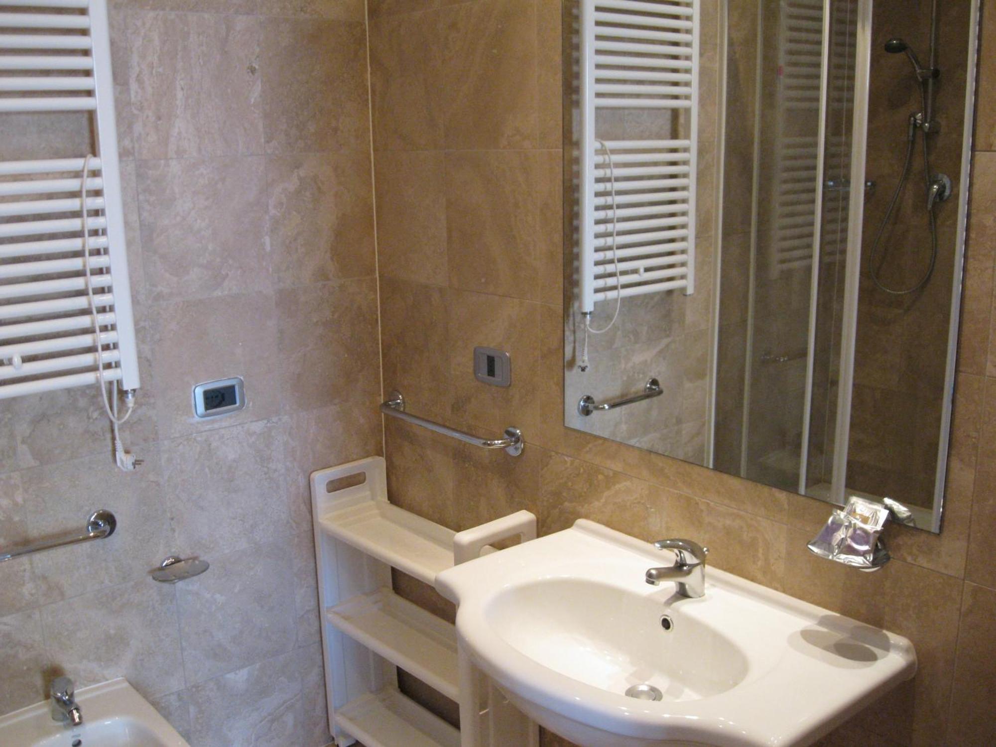 Executive Twin Room Balcony Partial Sea View