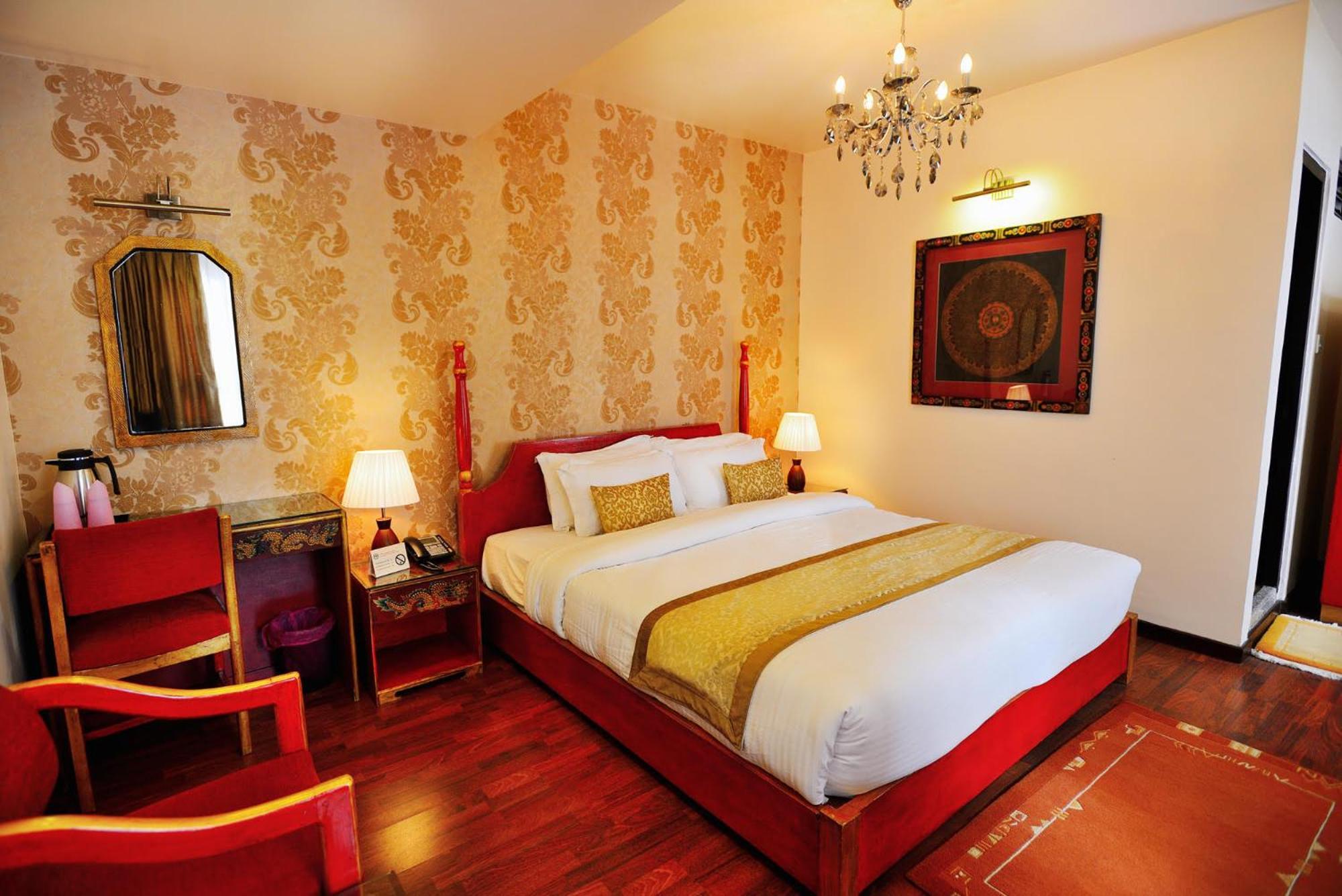 Deluxe King Suite