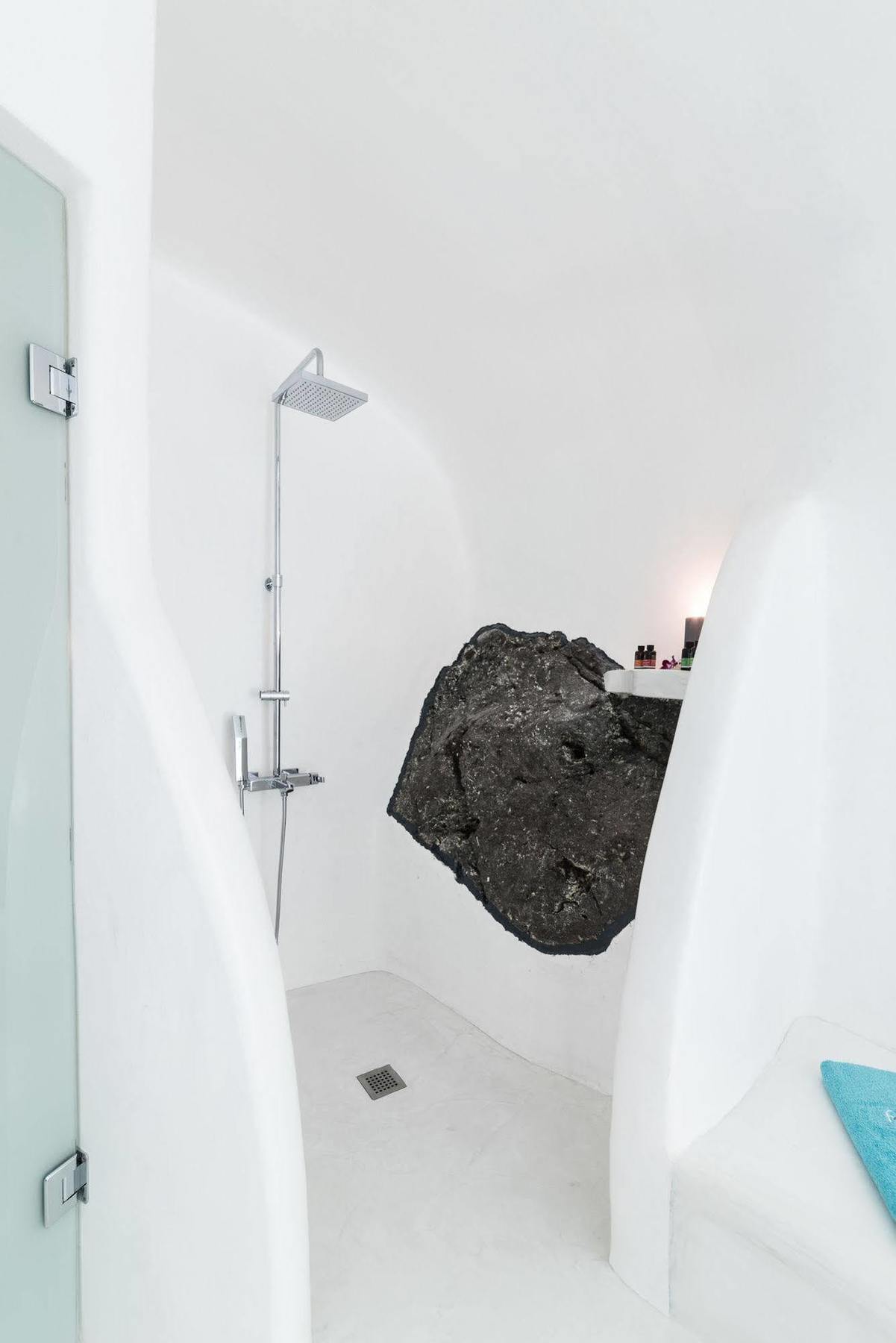 Deluxe Suite Outdoor Heated Plunge Pool Jets