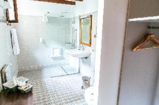 Budget Double Room,925108288:JPEG
