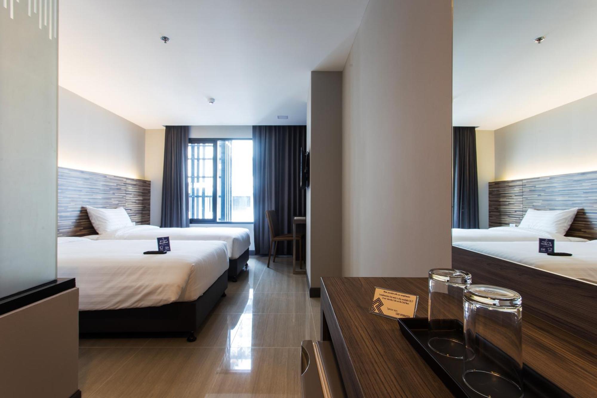 Modern Deluxe Double or Twin Room