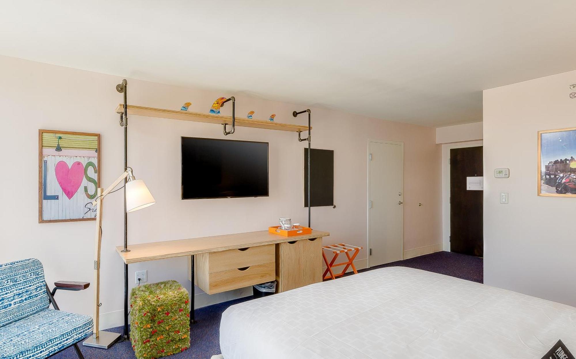 Quarto com Cama King-size e Vista do Mar