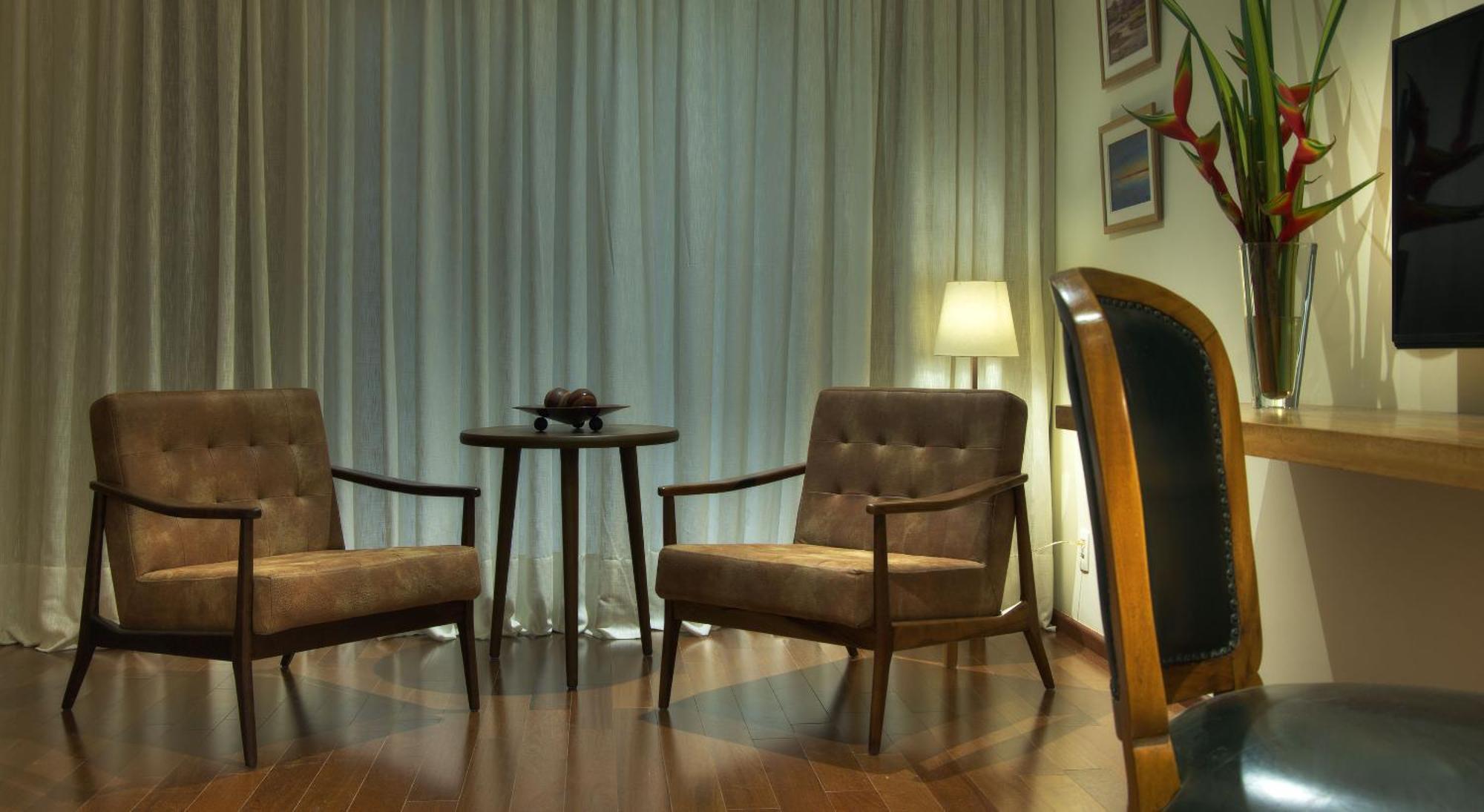 Premium King Room,713273485:JPEG