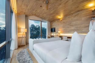 Corner Suite