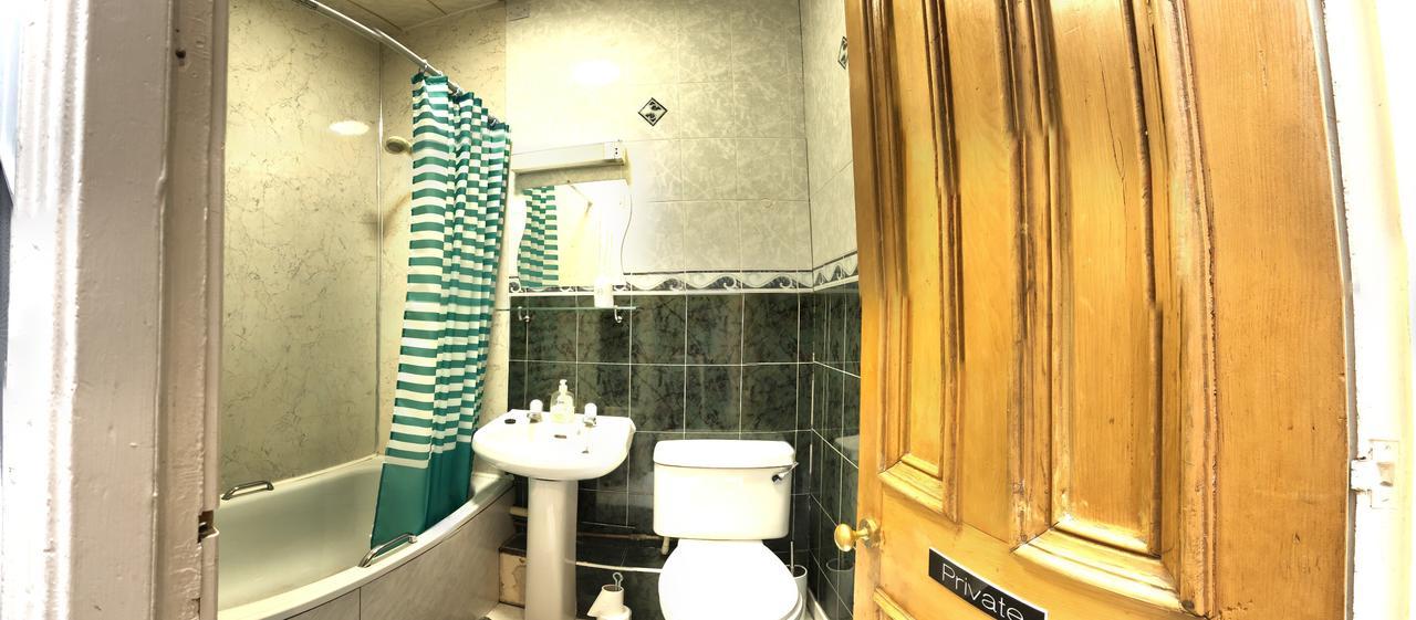 Single Room Private Bathroom