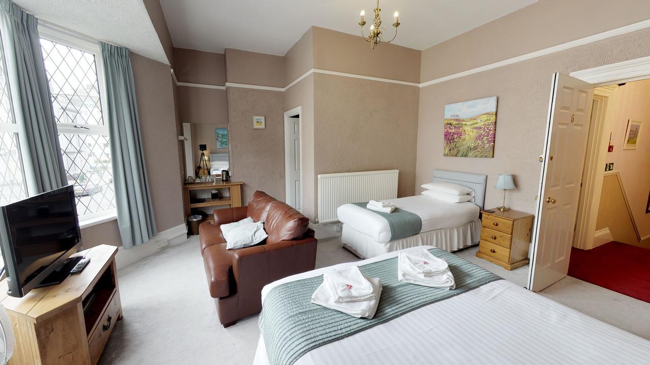 Deluxe Family Suite,718727110:JPEG