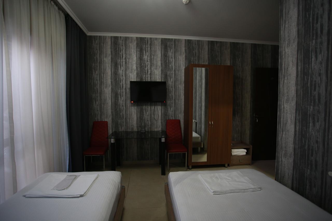 Standard Double or Twin Room,718772785:JPEG