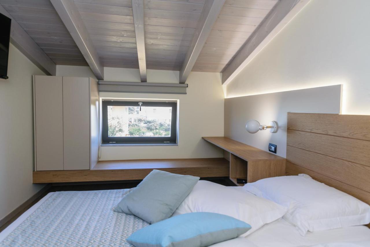 Maisonette Beach Front