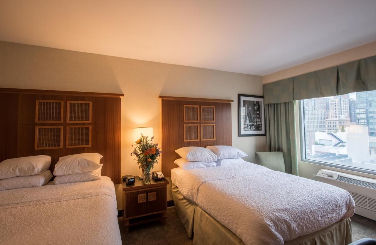 Quarto SoHo com 2 Camas e Casal
