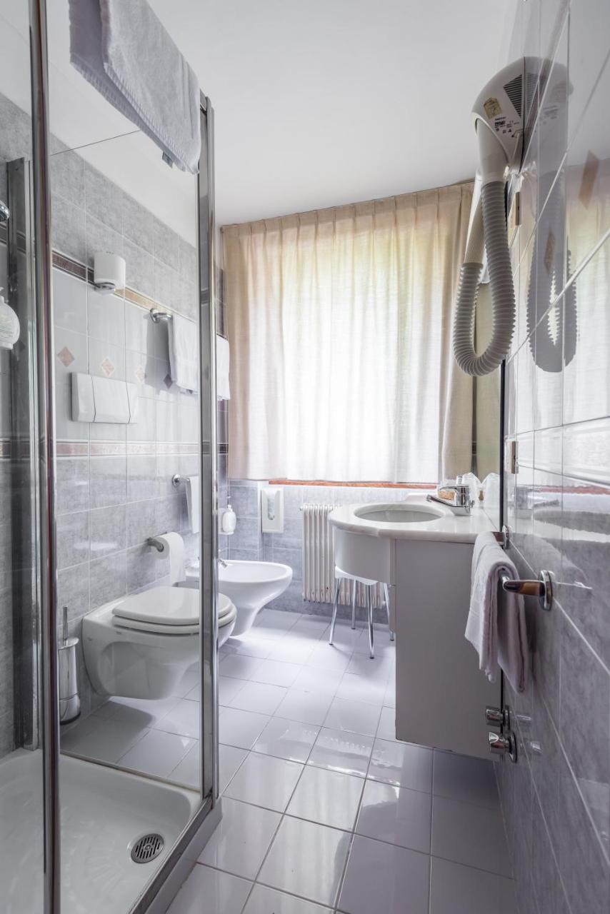 Quarto Triplo Standard