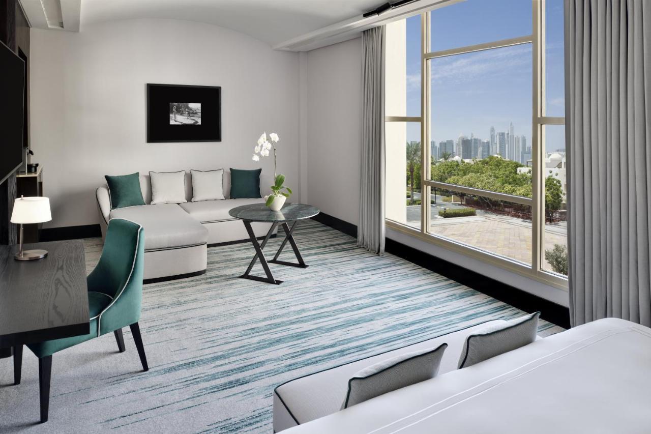 Deluxe Courtyard View