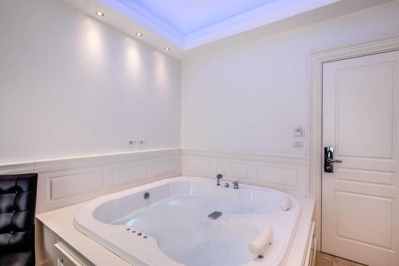 Double Room Spa Bath
