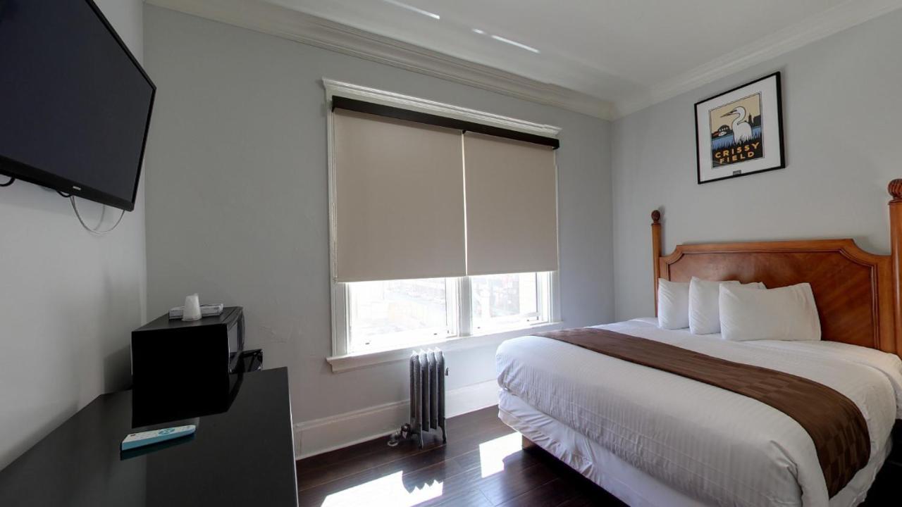 Queen Room Private Bathroom