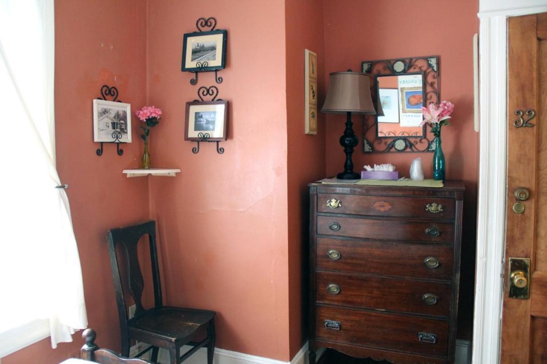 Chambre Simple de Luxe avec Salle de Bains Commune