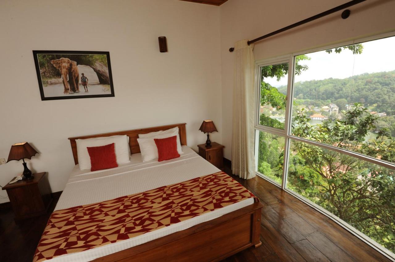 Deluxe Triple Room Lake View