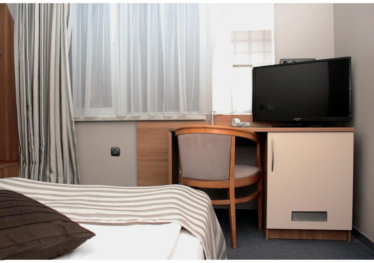 Economy Single Room