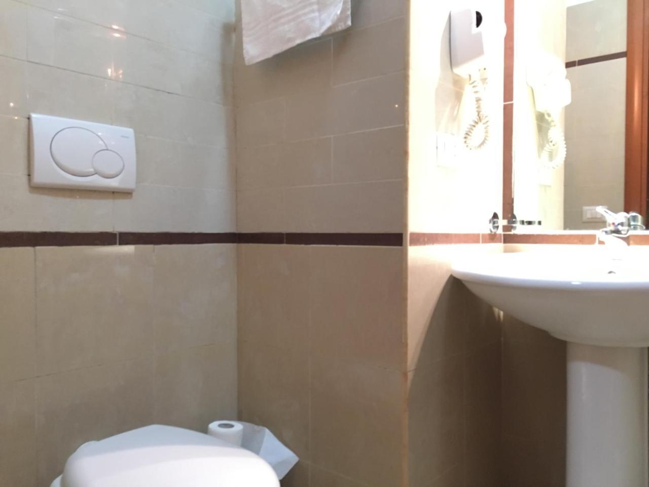 Habitación Individual con baño privado