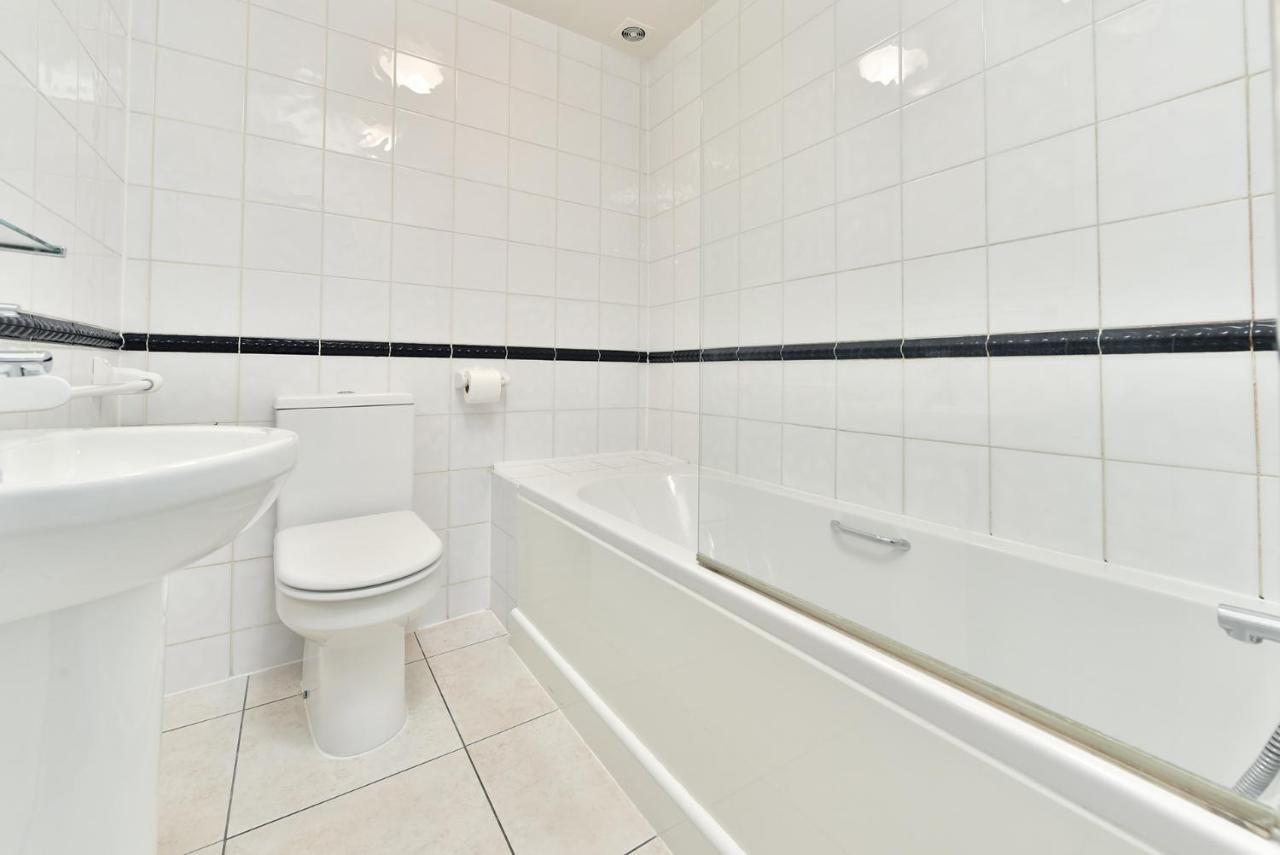 Quarto Superior Quádruplo com Casa de Banho Privada